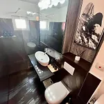 Flh Liberty - 2 Queen Beds, Balcony & Free Parking * 康斯坦察