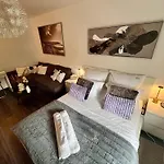 Flh Liberty - 2 Queen Beds, Balcony & Free Parking 公寓 *