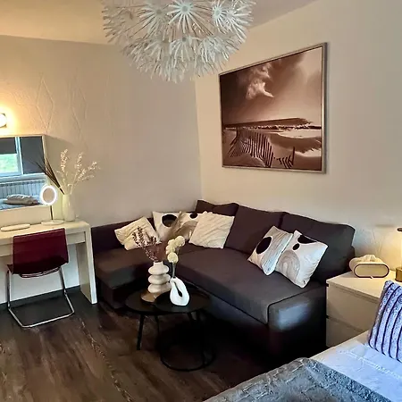 Flh Liberty - 2 Queen Beds, Balcony & Free Parking 公寓