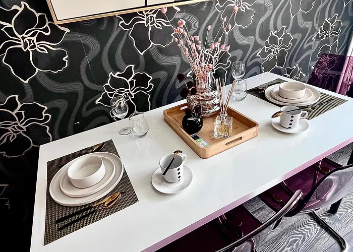 Flh Liberty - 2 Queen Beds, Balcony & Free Parking Constanţa