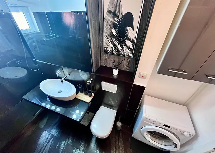 Appartamento Flh Liberty - 2 Queen Beds, Balcony & Free Parking *