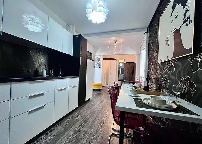 Appartamento Flh Liberty - 2 Queen Beds, Balcony & Free Parking *