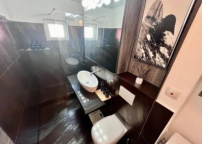 Flh Liberty - 2 Queen Beds, Balcony & Free Parking * Constanţa