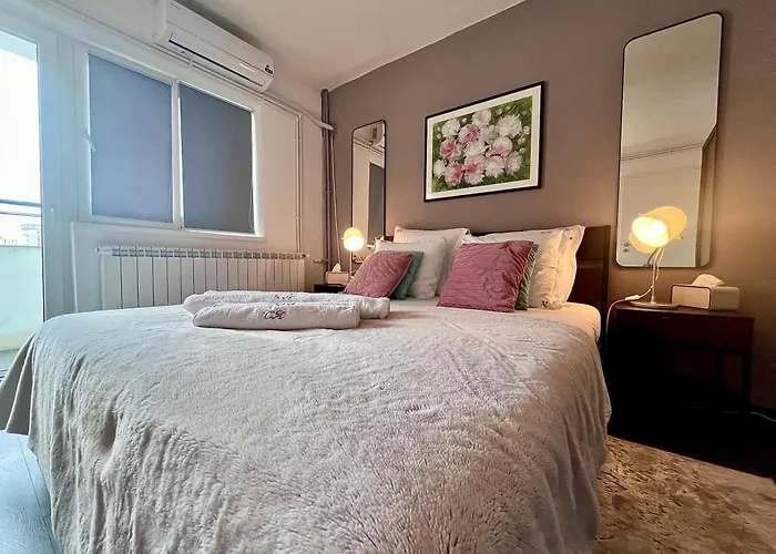 Flh Liberty - 2 Queen Beds, Balcony & Free Parking * Constanţa