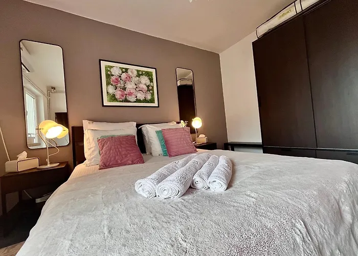 Flh Liberty - 2 Queen Beds, Balcony & Free Parking Appartamento *