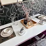 Flh Liberty - 2 Queen Beds, Balcony & Free Parking Κονστάντζα