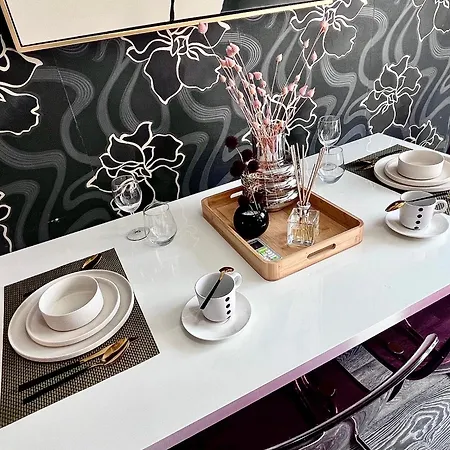 Flh Liberty - 2 Queen Beds, Balcony & Free Parking Констанца