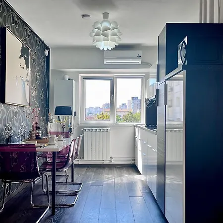 Flh Liberty - 2 Queen Beds, Balcony & Free Parking * Constanţa