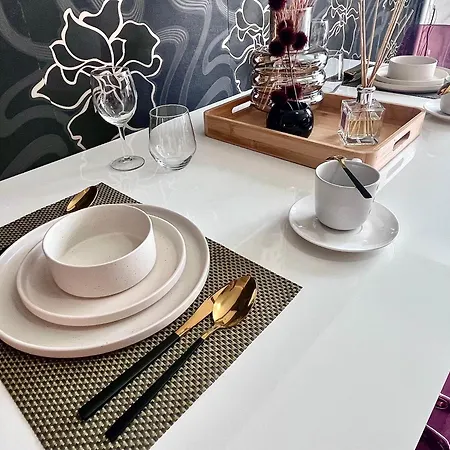 Apartmán Flh Liberty - 2 Queen Beds, Balcony & Free Parking Constanţa