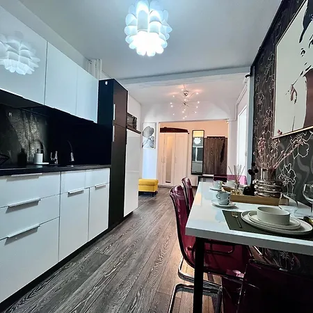 Apartment Flh - Liberty With Balcony & Free Parking *