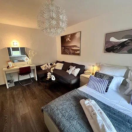 Flh Liberty - 2 Queen Beds, Balcony & Free Parking *