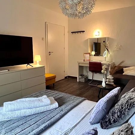 Flh Liberty - 2 Queen Beds, Balcony & Free Parking Apartmán *